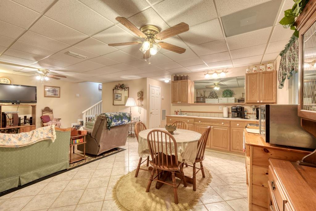 288 12 Point Road Property Photo 51