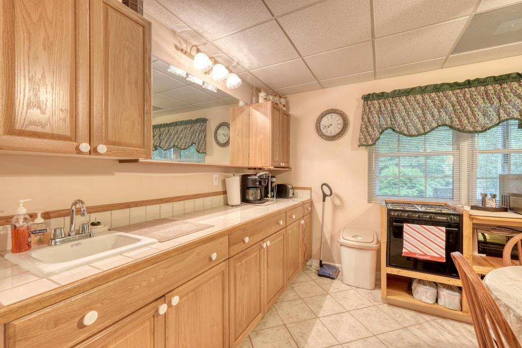 288 12 Point Road Property Photo 55