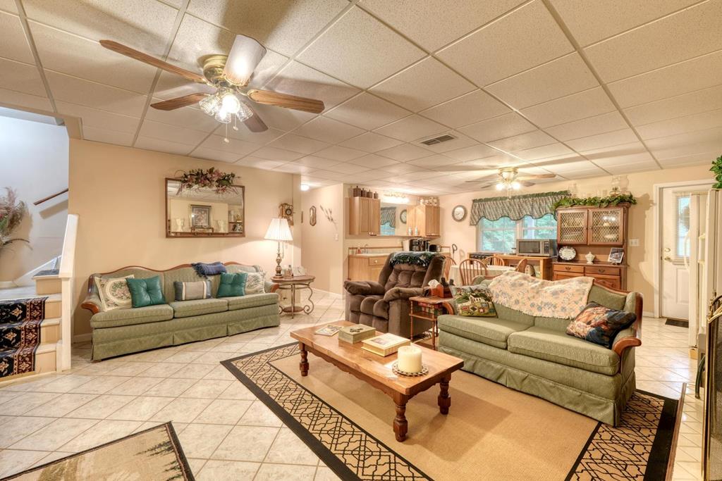 288 12 Point Road Property Photo 57
