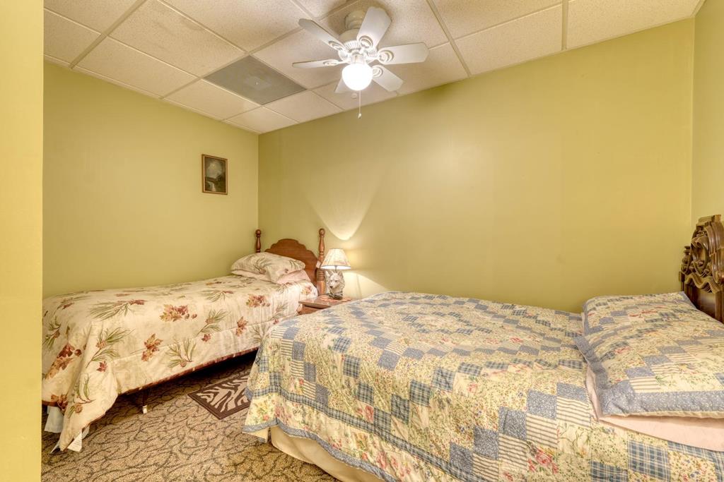 288 12 Point Road Property Photo 59