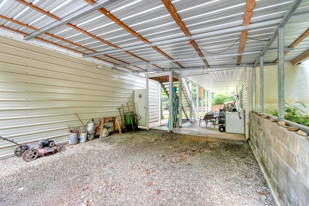 288 12 Point Road Property Photo 71