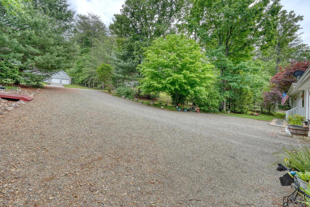 288 12 Point Road Property Photo 72