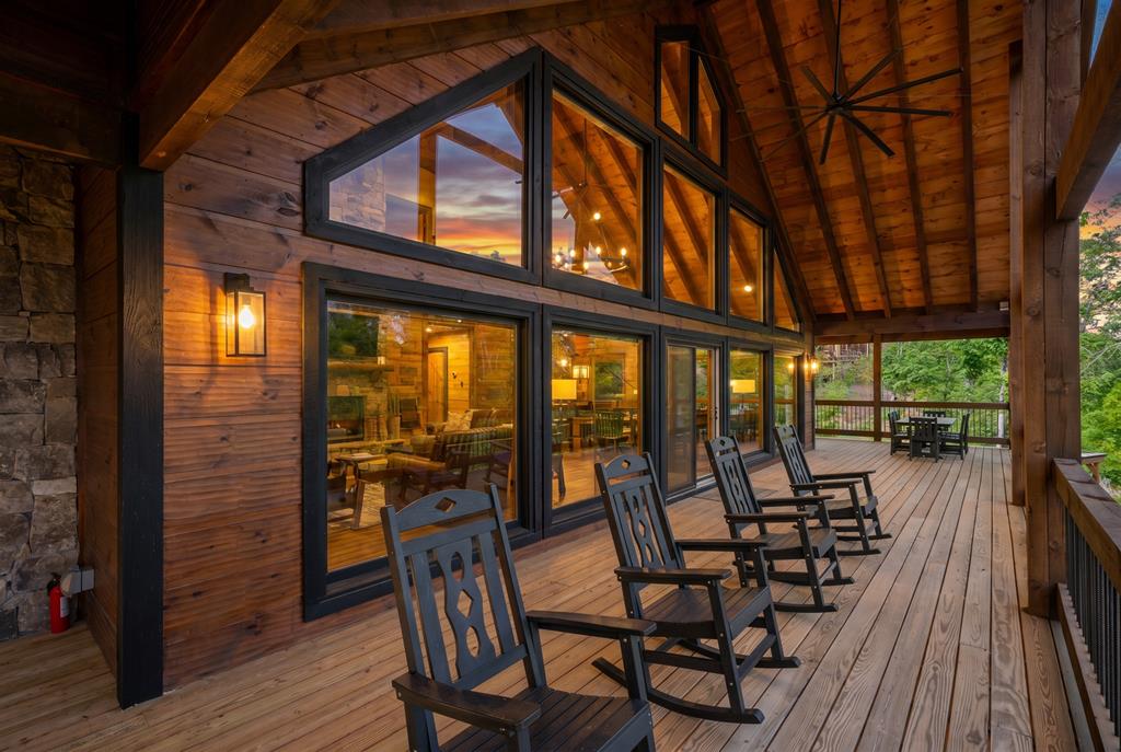 540 Weaver Creek Overlook Property Photo 46