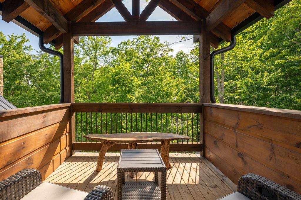 540 Weaver Creek Overlook Property Photo 80