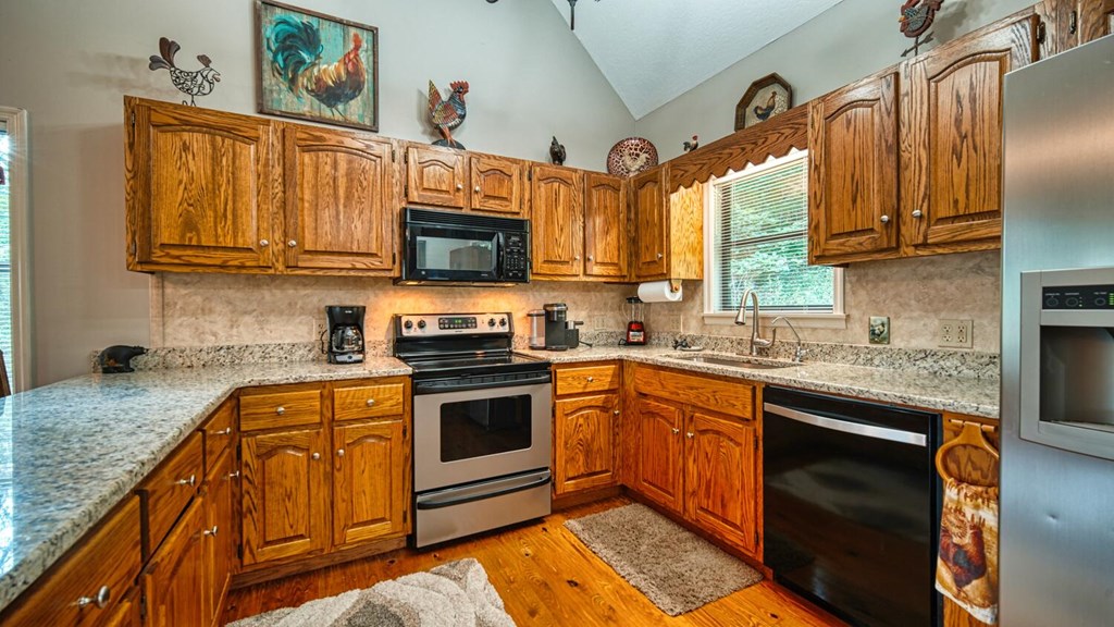 2529 Hunter Road Property Photo 3