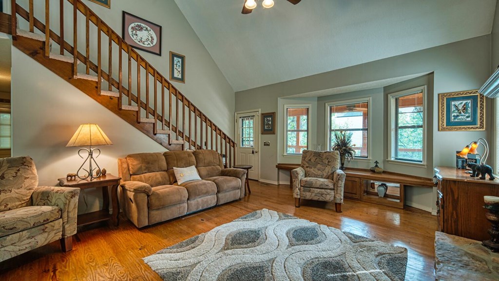 2529 Hunter Road Property Photo 8