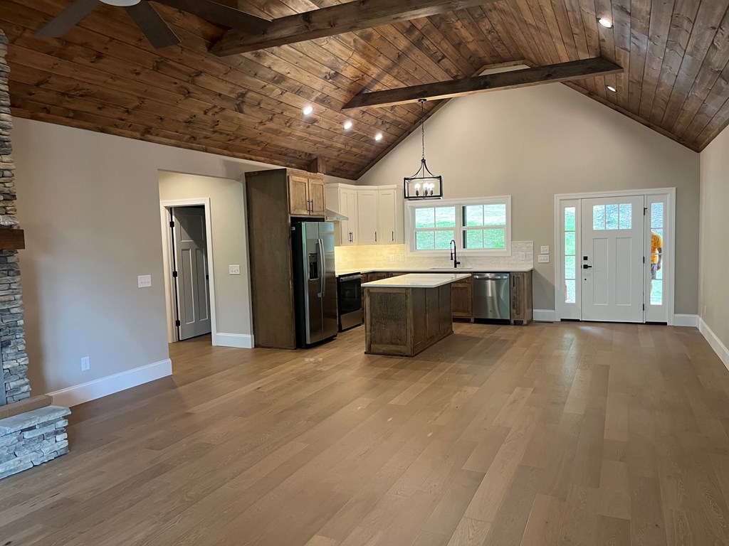 42 Robins Nest Way Property Photo 10