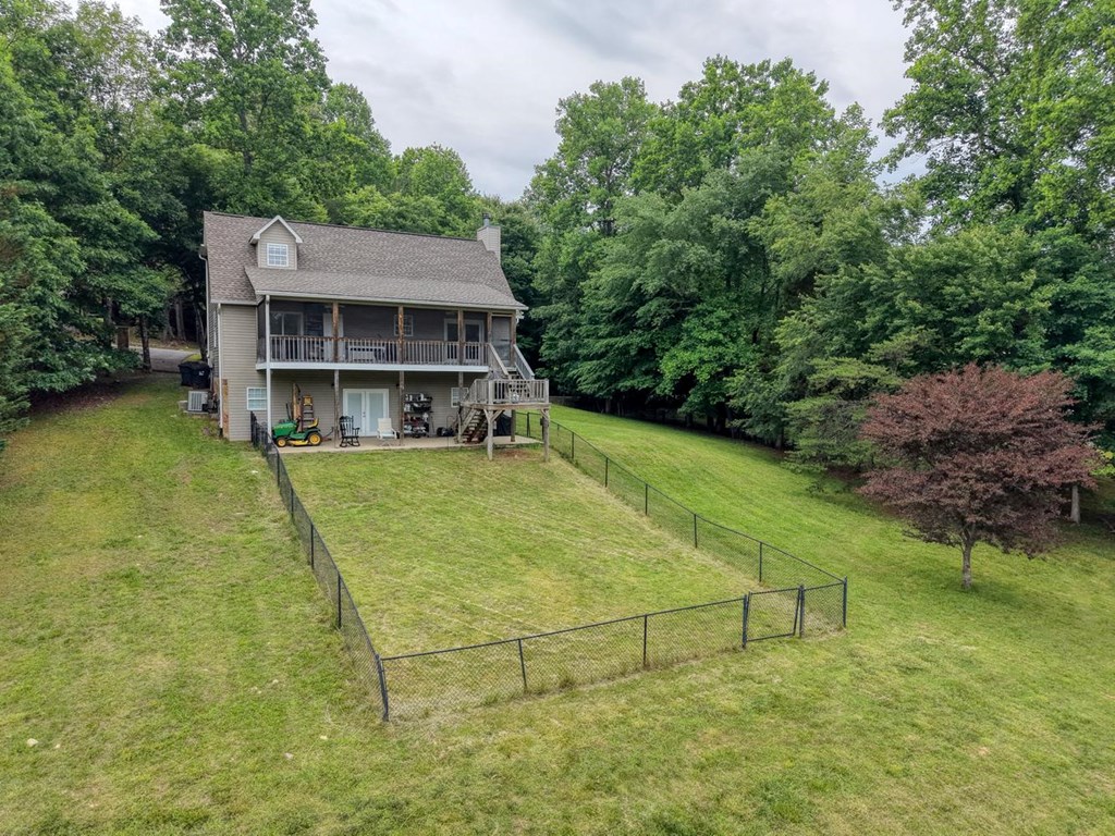 6744 Wood Lake Circle Property Photo 7