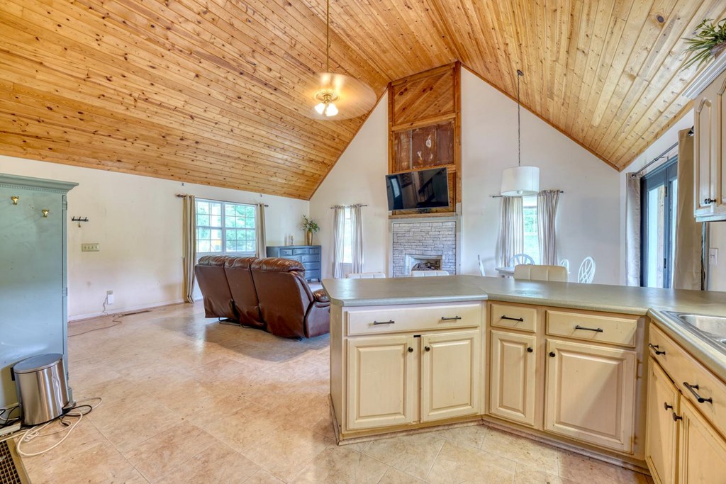 6744 Wood Lake Circle Property Photo 16