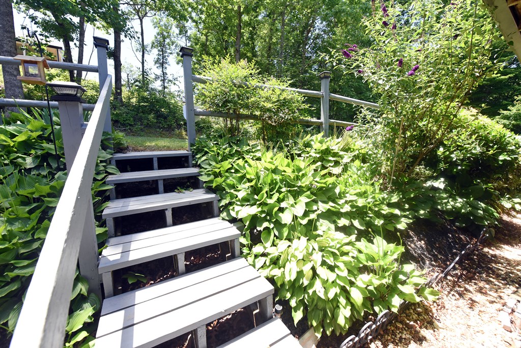 1066 Konahetah Road Property Photo 8