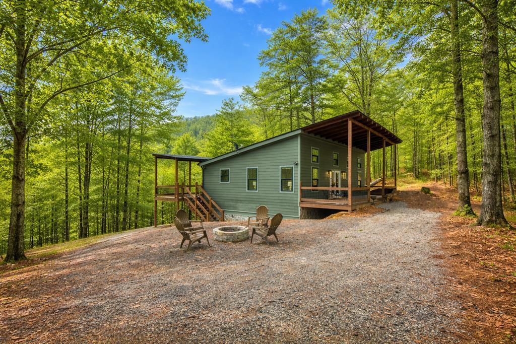 431222 Property Photo 1