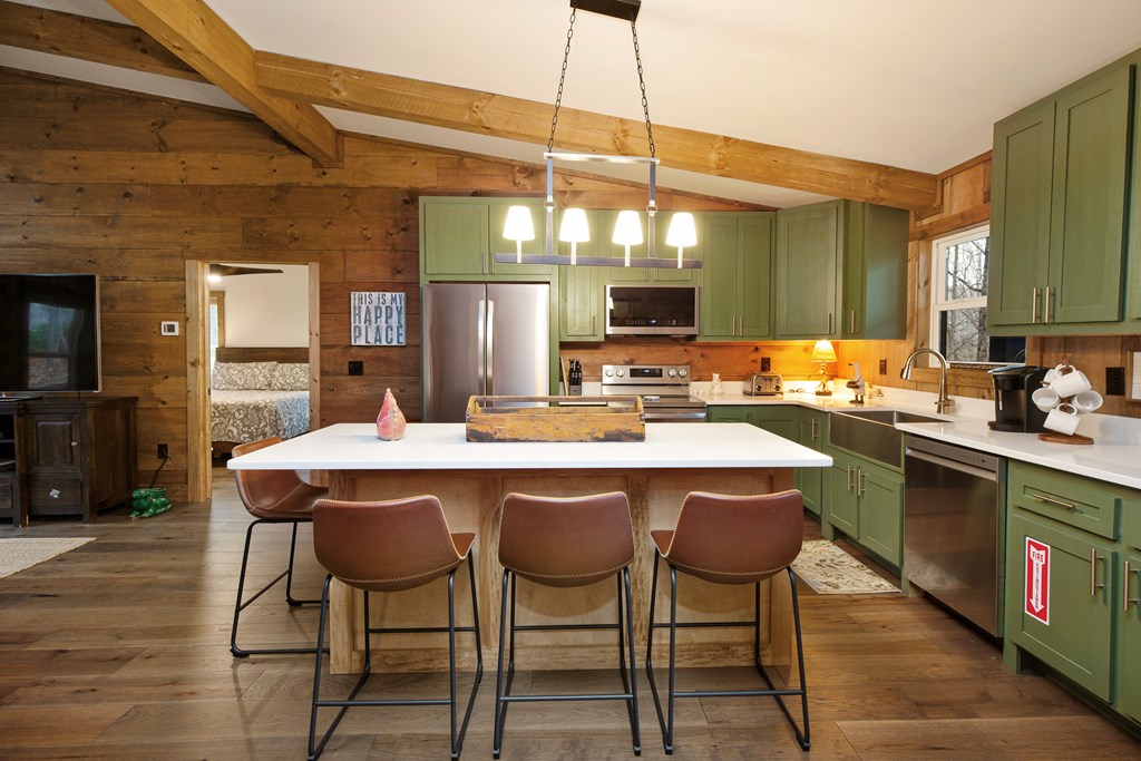 431222 Property Photo 3