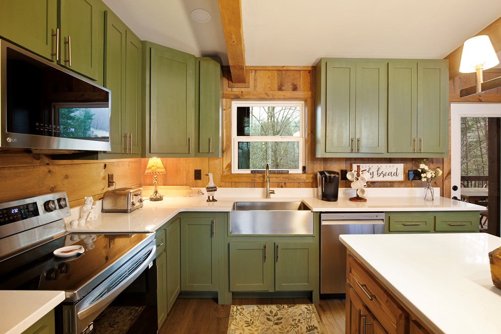431222 Property Photo 4