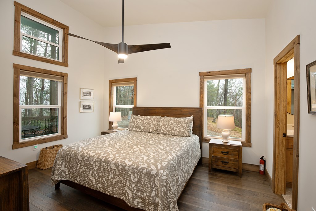 431222 Property Photo 6