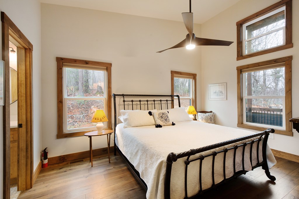 431222 Property Photo 9