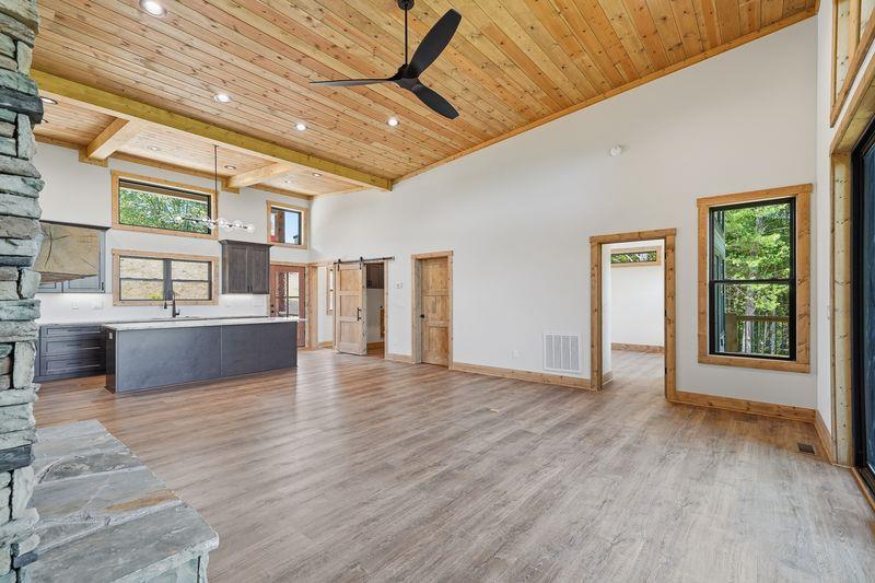 216 Old Orchard Road Property Photo 13