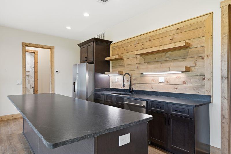 216 Old Orchard Road Property Photo 33