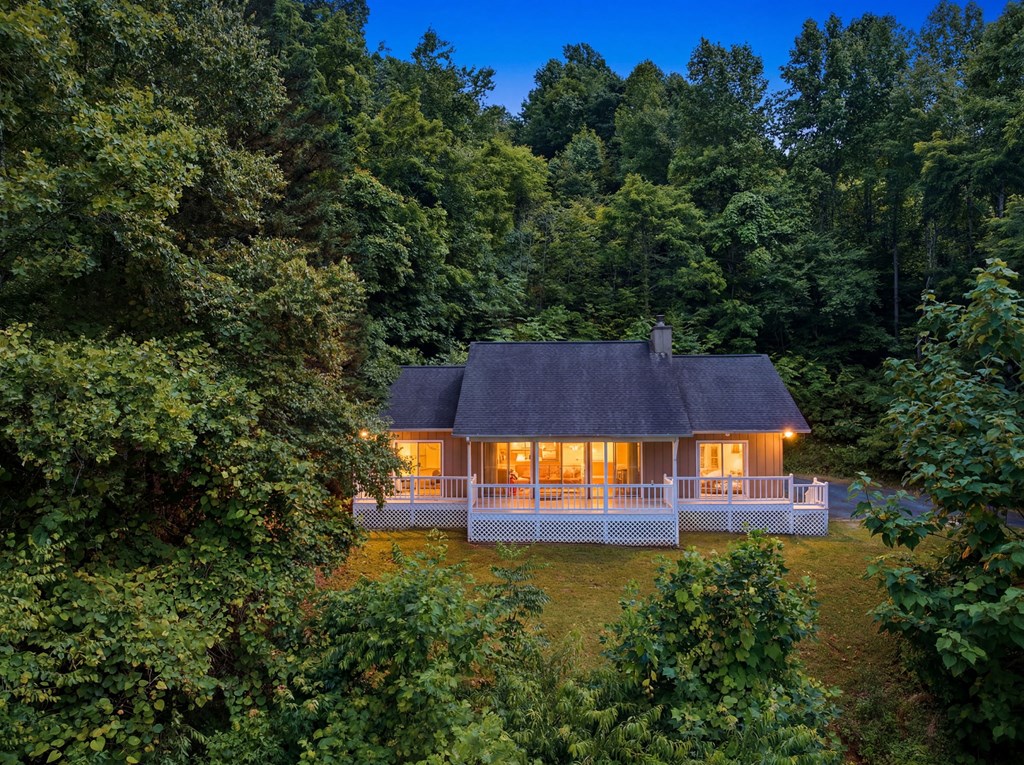 3160 Hiawassee Trace Property Photo 2