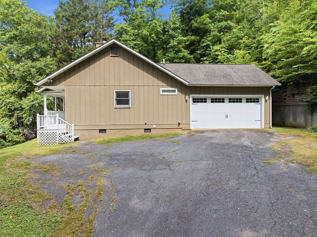 3160 Hiawassee Trace Property Photo 8