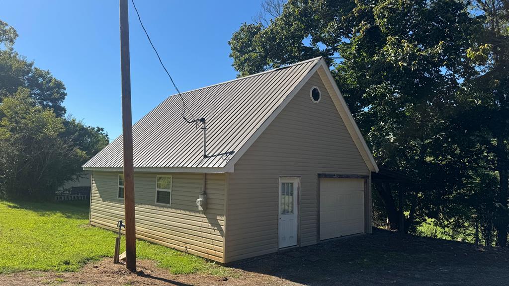 903 Village Road Property Photo 43
