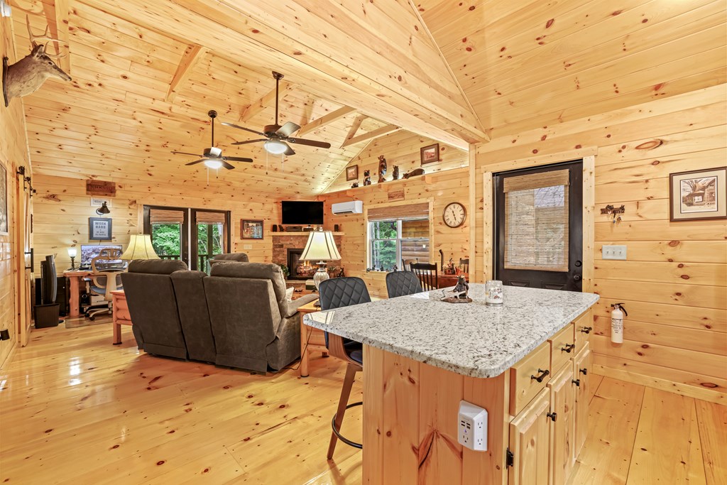 207 Bentley Cove Property Photo 5