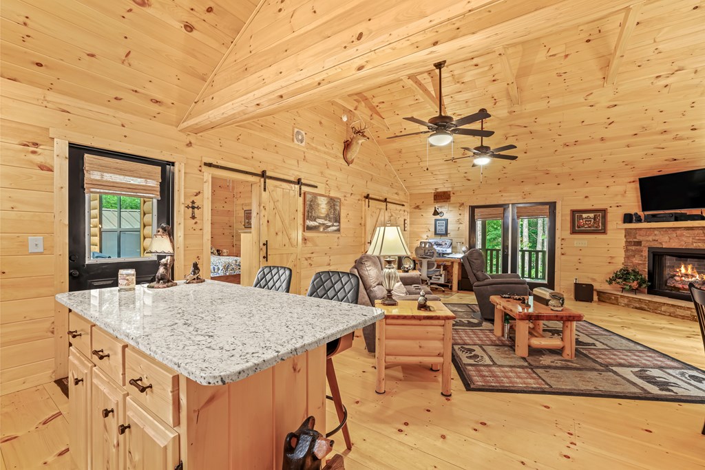 207 Bentley Cove Property Photo 6