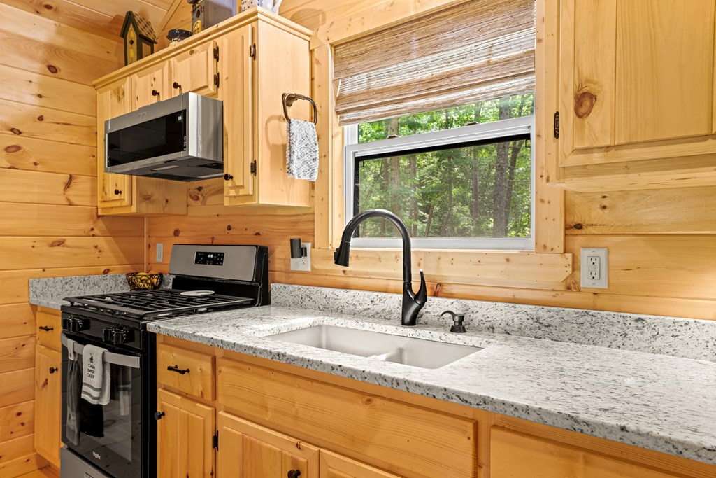 207 Bentley Cove Property Photo 8