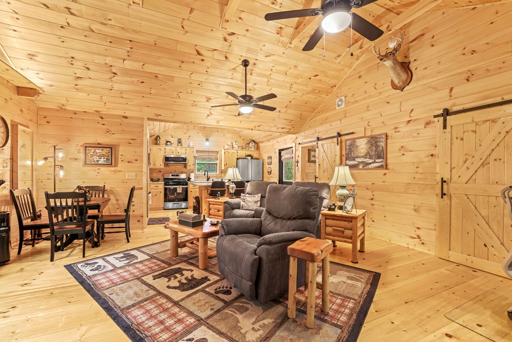 207 Bentley Cove Property Photo 11