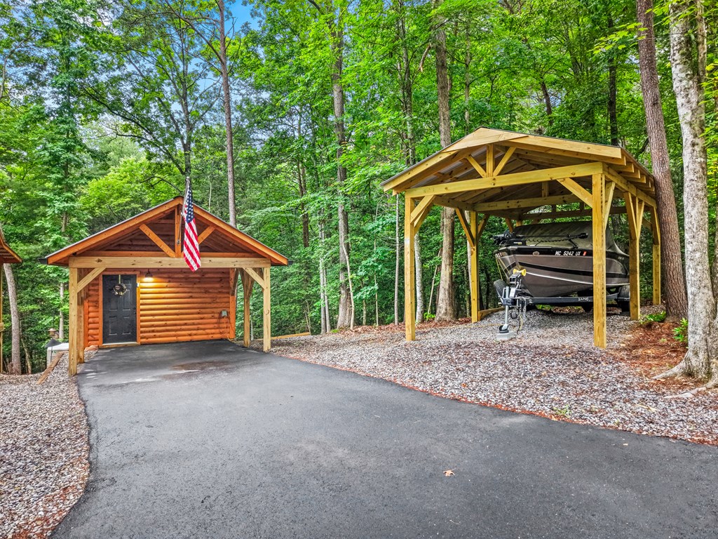 207 Bentley Cove Property Photo 27