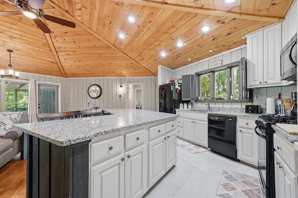 775 Mountain Oak Road Property Photo 15