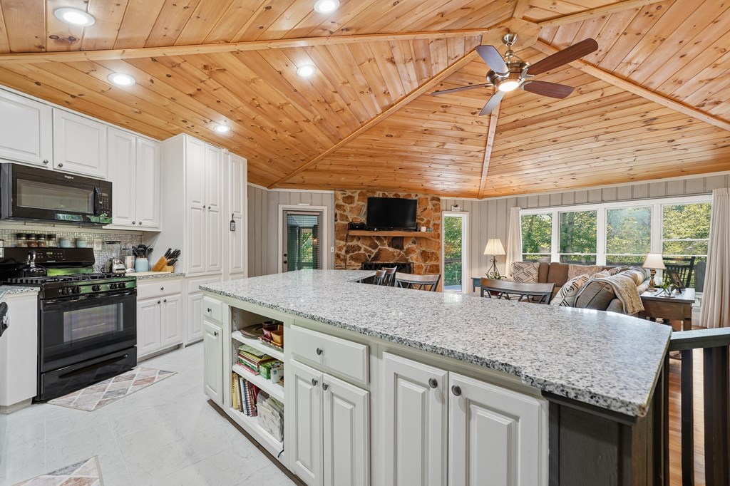 775 Mountain Oak Road Property Photo 17