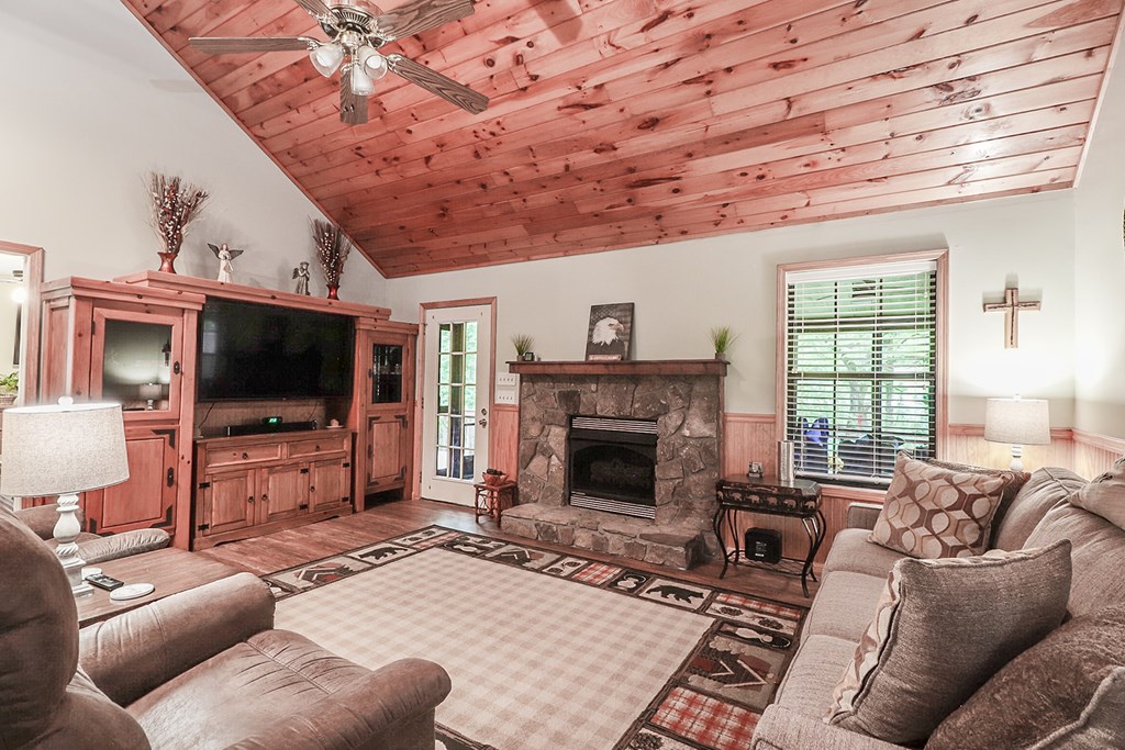 107 Litton Way Property Photo 27