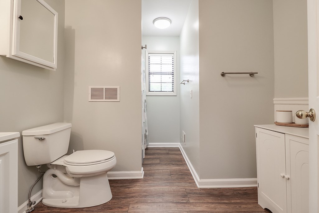 107 Litton Way Property Photo 44