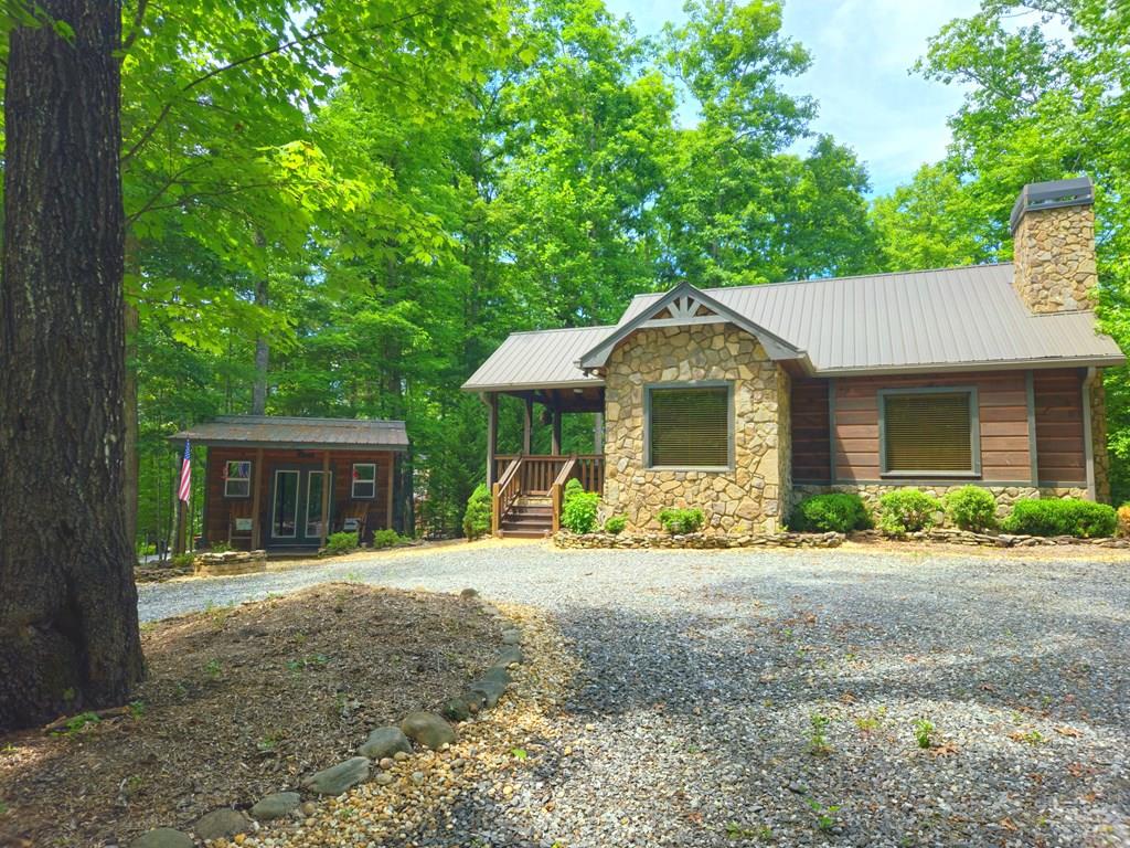 211 Winding Brook Trail Property Photo 1