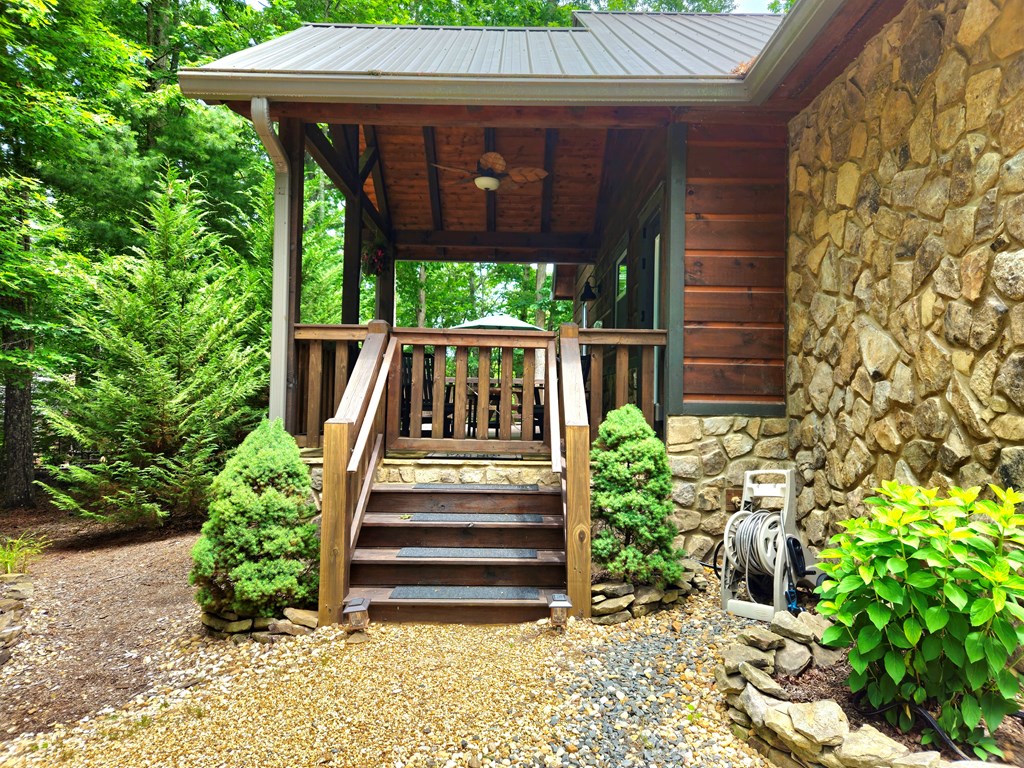 211 Winding Brook Trail Property Photo 19
