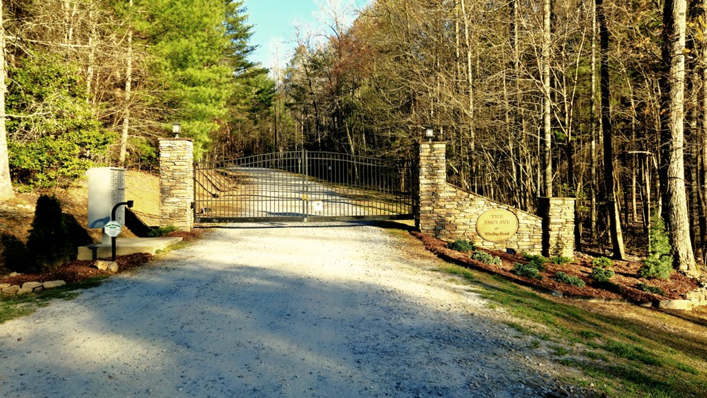 211 Winding Brook Trail Property Photo 104
