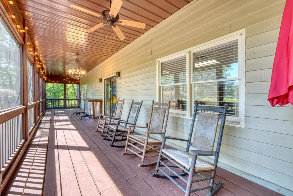 276 Lancelot Loop Property Photo 48