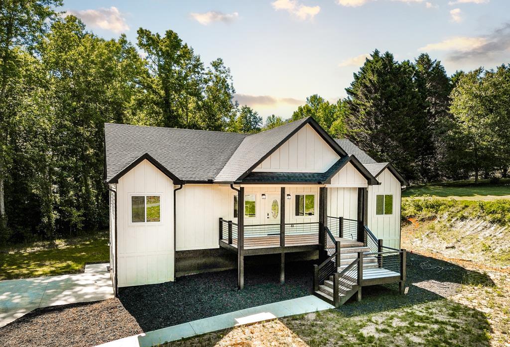 173 Frontier Road Property Photo 1