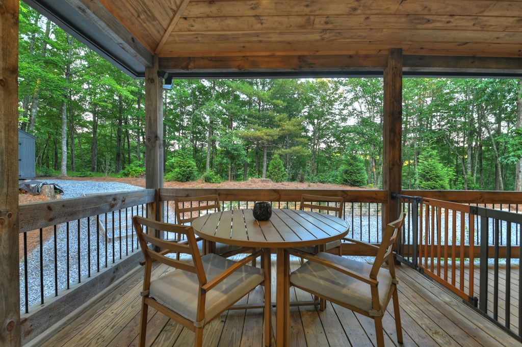 270 Wild Oaks Way Property Photo 21