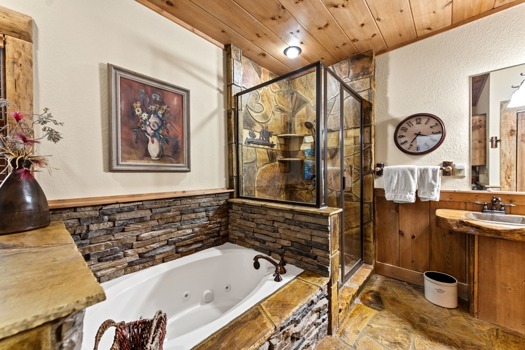 169 Walnut Mountain Road Property Photo 11