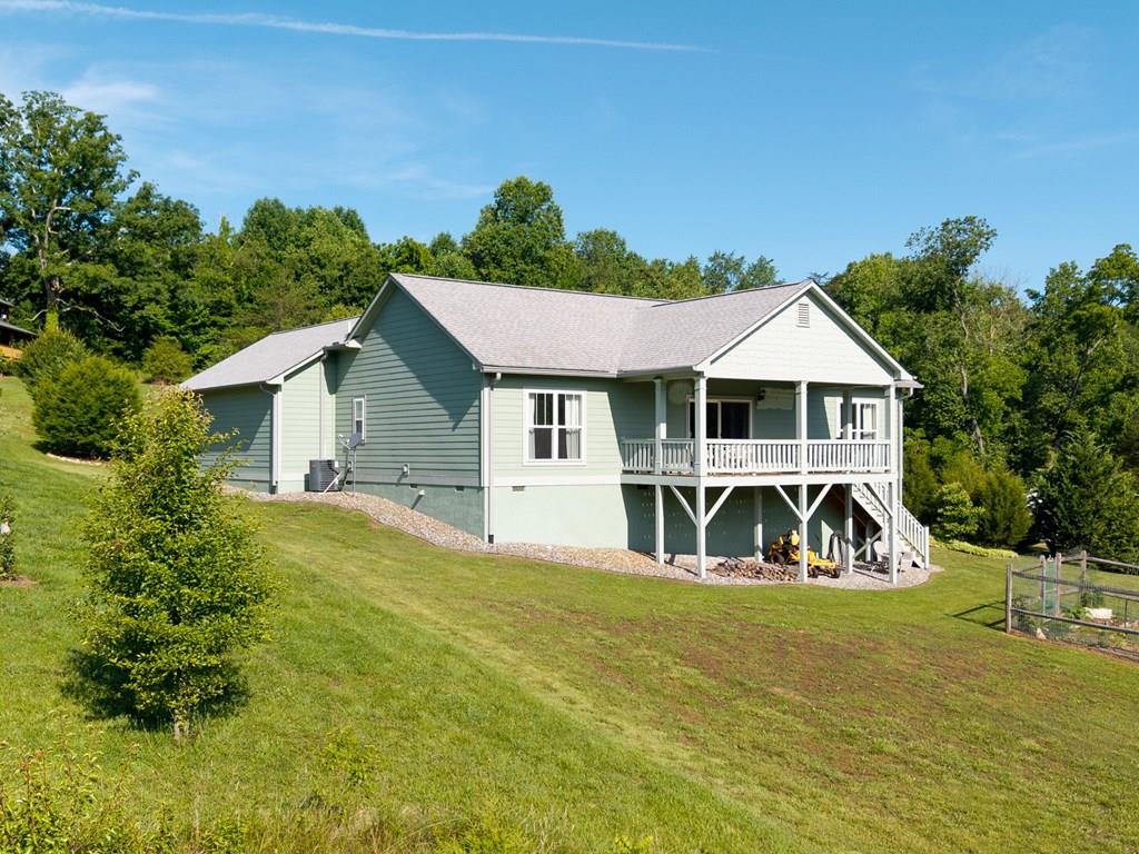 1358 Brasstown Ck Meadows Property Photo 1
