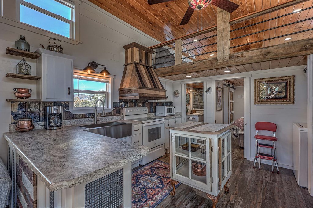 476 Property Photo 9