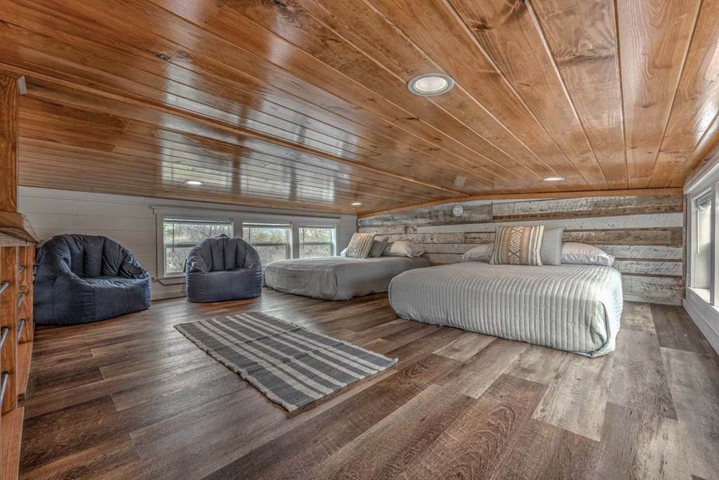 476 Property Photo 16
