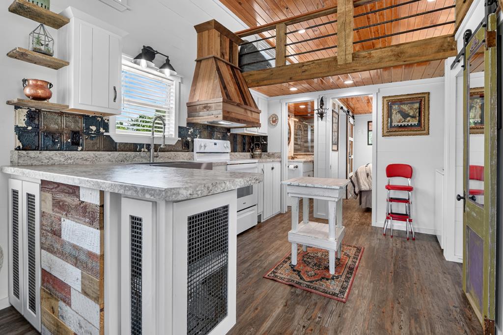476 Property Photo 55