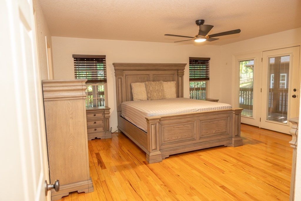 182 Oak Hills Drive Property Photo 9