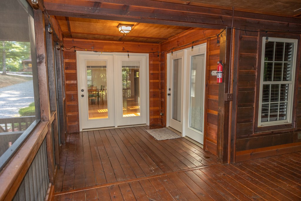182 Oak Hills Drive Property Photo 23