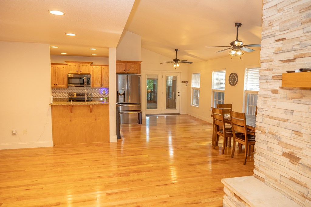 182 Oak Hills Drive Property Photo 31