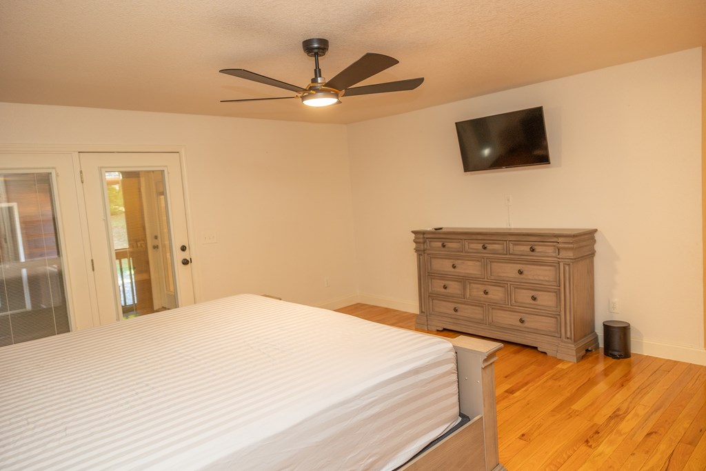 182 Oak Hills Drive Property Photo 55