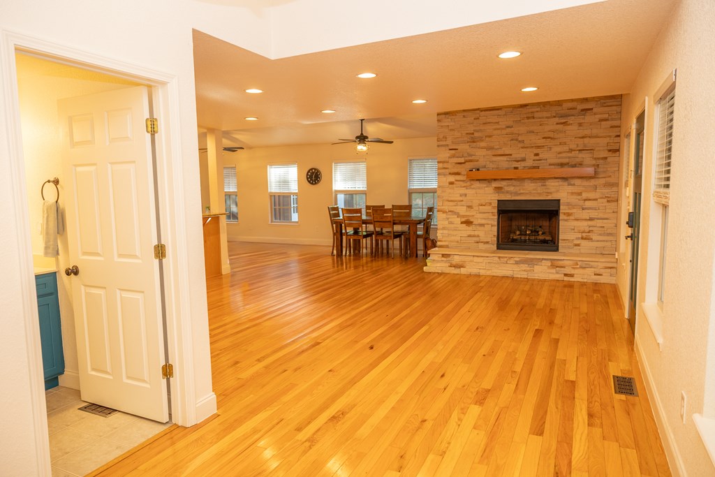 182 Oak Hills Drive Property Photo 60
