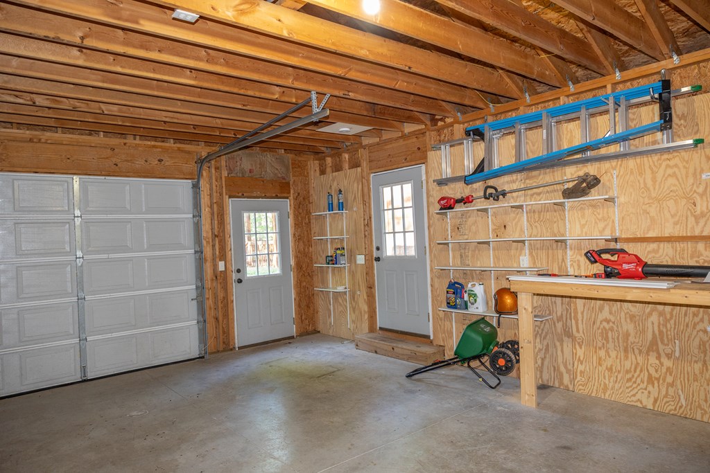 182 Oak Hills Drive Property Photo 61